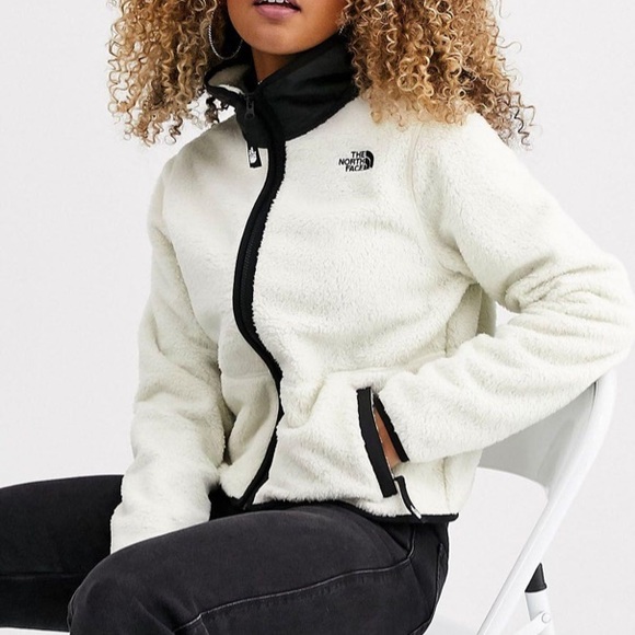 The North Face Women’s Dunraven Sherpa Crop Fleece - Picture 2 of 9